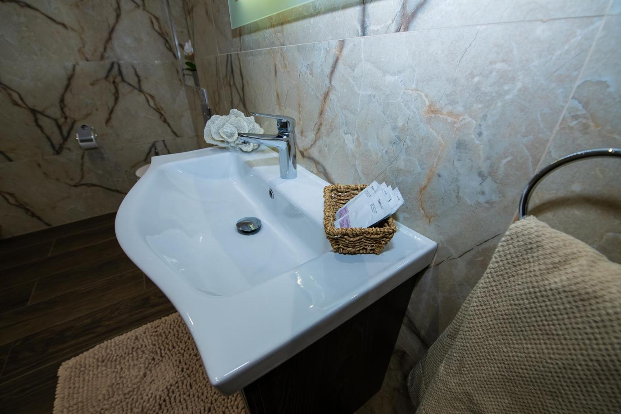 Clifftop Modern Apartment Mellieħa Εξωτερικό φωτογραφία