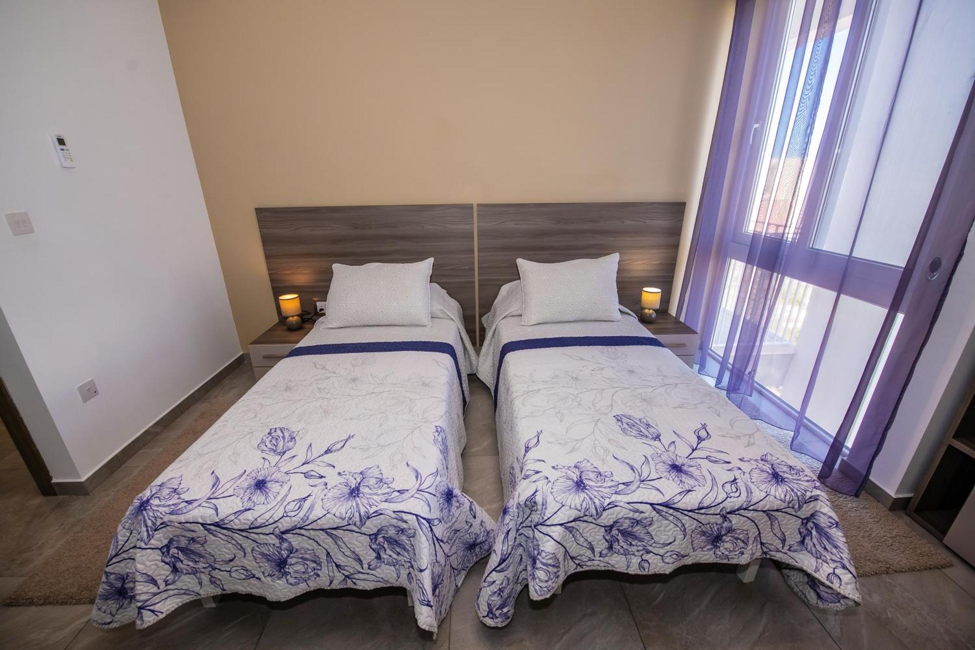 Clifftop Modern Apartment Mellieħa Εξωτερικό φωτογραφία