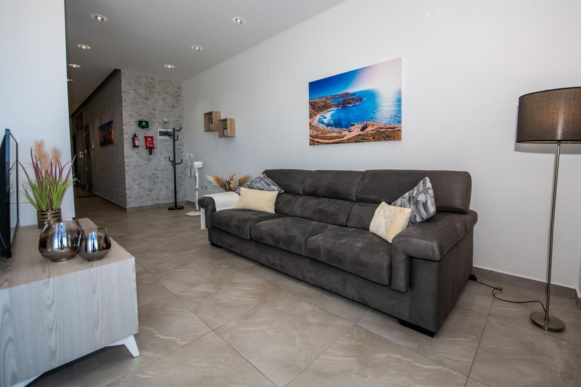 Clifftop Modern Apartment Mellieħa Εξωτερικό φωτογραφία