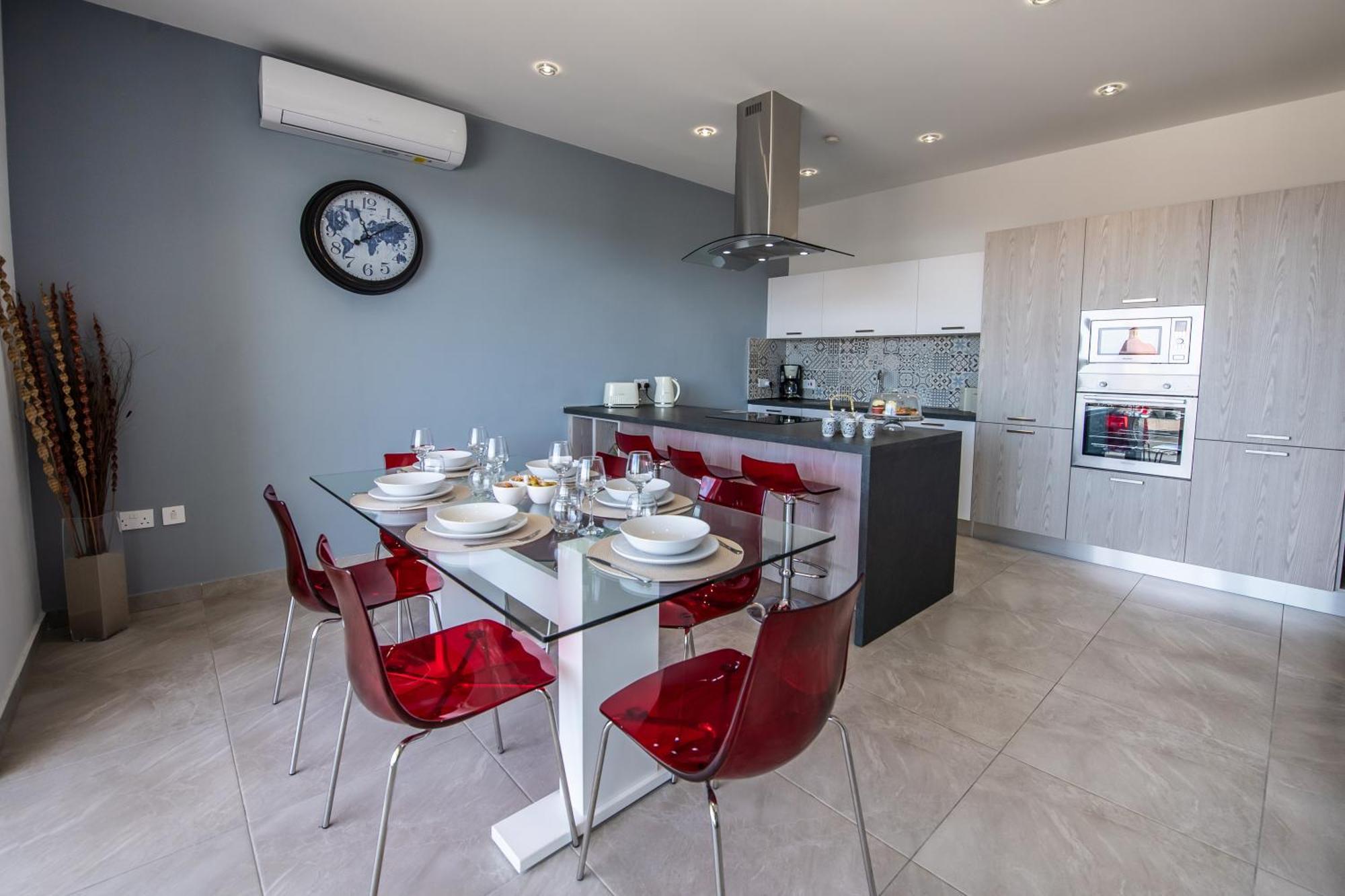 Clifftop Modern Apartment Mellieħa Εξωτερικό φωτογραφία