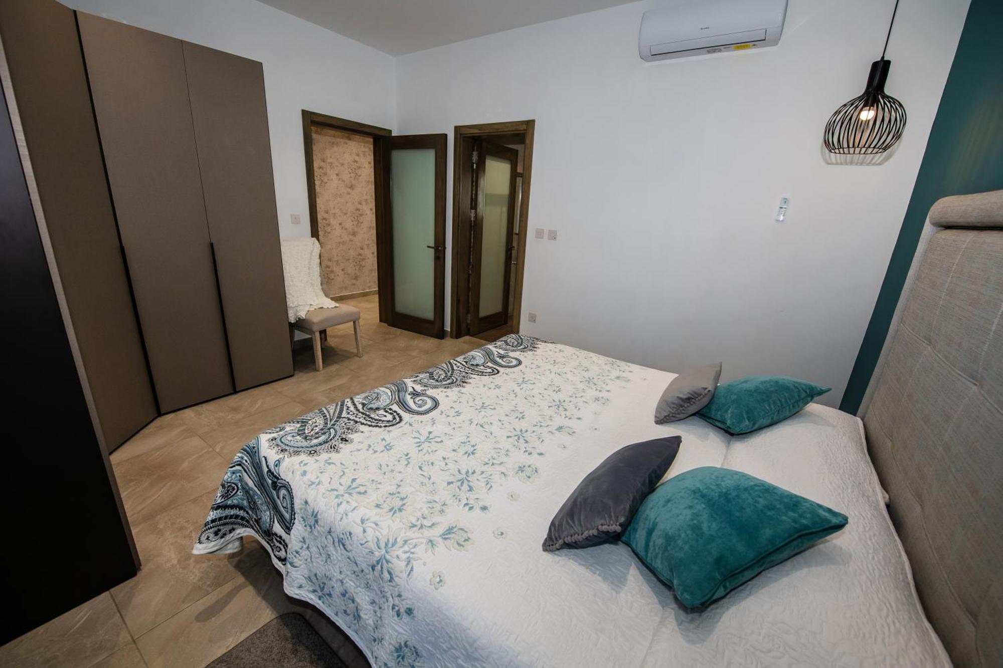 Clifftop Modern Apartment Mellieħa Εξωτερικό φωτογραφία
